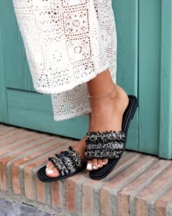 LOLA -Heel Luxe Shop IMG 9805 3adf7f38 665f 441b adf3 1d306dbac480